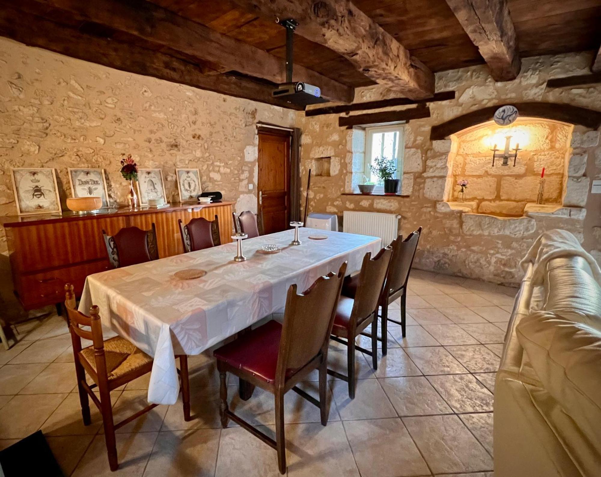Ferme Gite Le Coeur Des Petits Chenes Saint-Pierre-de-Côle Εξωτερικό φωτογραφία